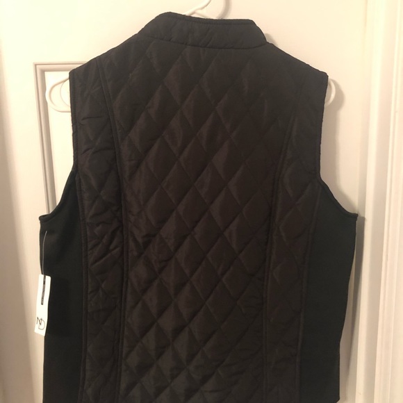 Black Vest - Picture 2 of 3